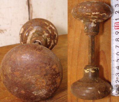 画像1:  Antique "Rusty" Steel Doorknob 