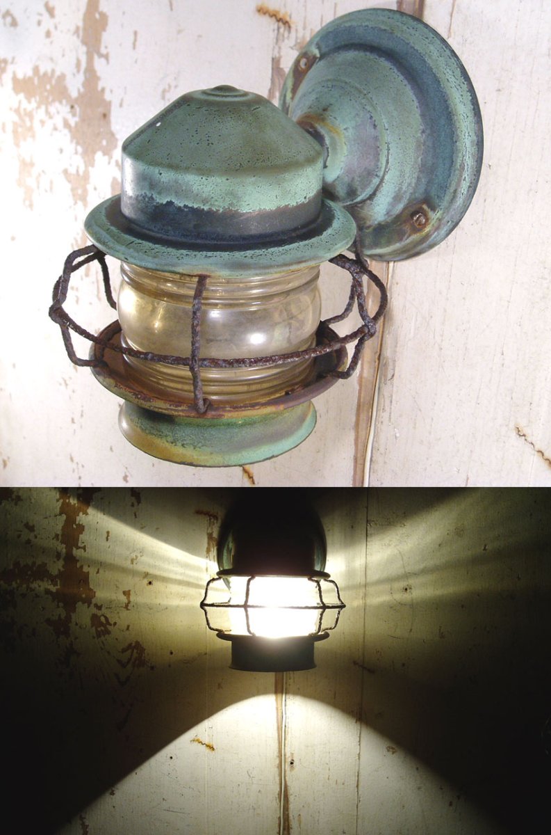 画像1: 1940's "MARINE" Caged Outside Lamp (1)