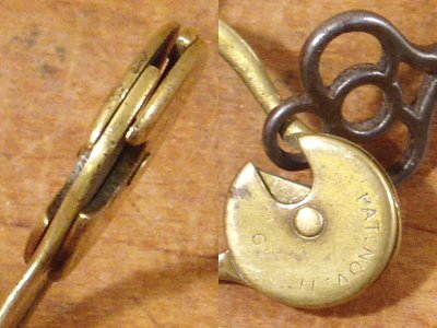 画像1:  Pat.1879 Brass "Rotating" Key Ring w/3 Skeleton Keys