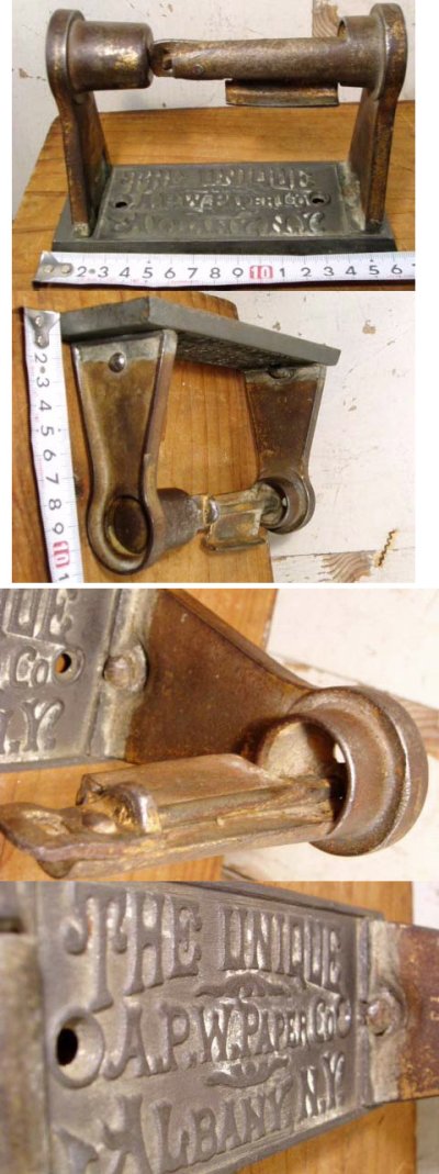 画像2: 1890-1910's Cast Iron "Mechanical" Toilet Paper Holder