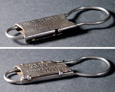 画像1: 1910-20's "Advertising" Key Ring