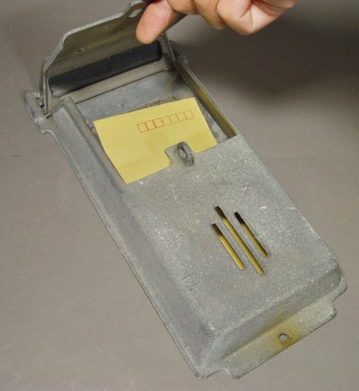 画像2: 1940's "Cast Aluminum" Wall Mount Mail Box
