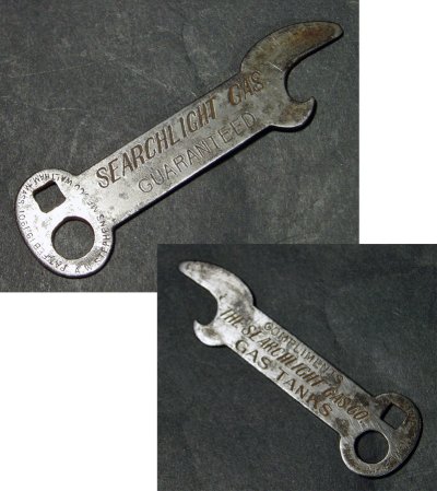 画像1: Early-1900's "THE SEACH LIGHT GAS CO." Key Ring w/Bottle opener