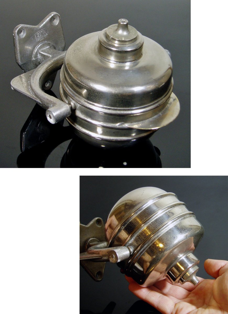 画像1: 1940-50's French Liquid Soap Dispenser (1)