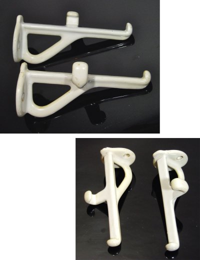 画像1: 1910-30's "Cast-Iron" Bathroom Shelf Brackets