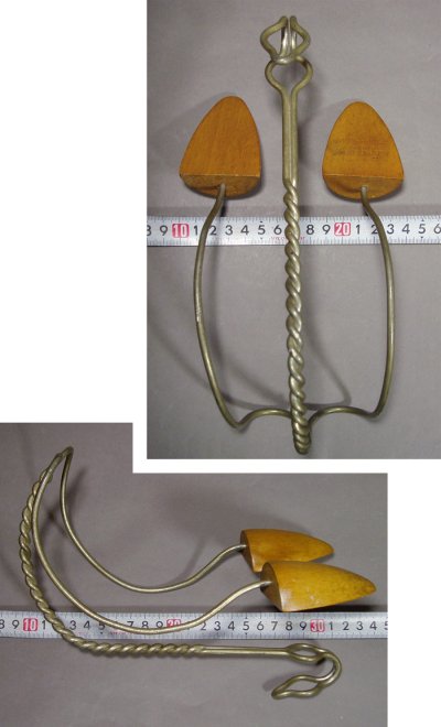 画像2: 1920-30's Twisted Wire＆Wood "Shoes Hanger" - New York City