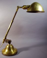 画像1: 1910-20's "O.C.White" Brass Telescopic Desk Lamp (1)