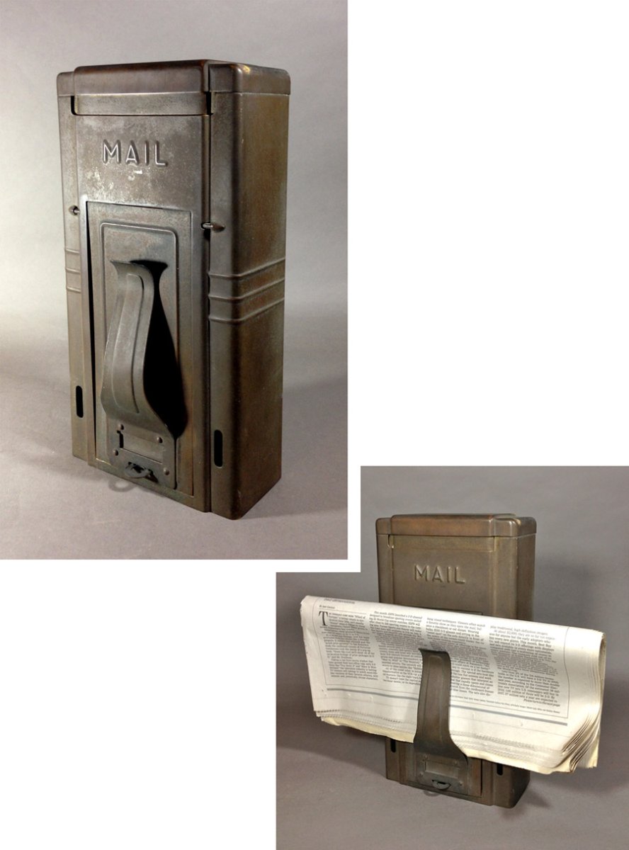 画像1: 1930-40's "STREAMLINE" Brass Wall Mount Mail Box (1)