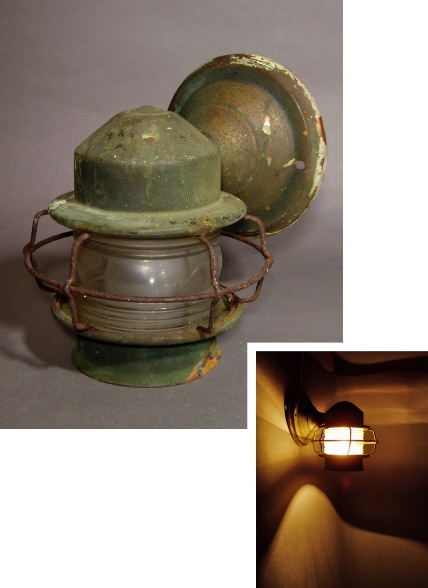 画像1: 1930-40's "Shabby" Caged Porch Lamp (1)