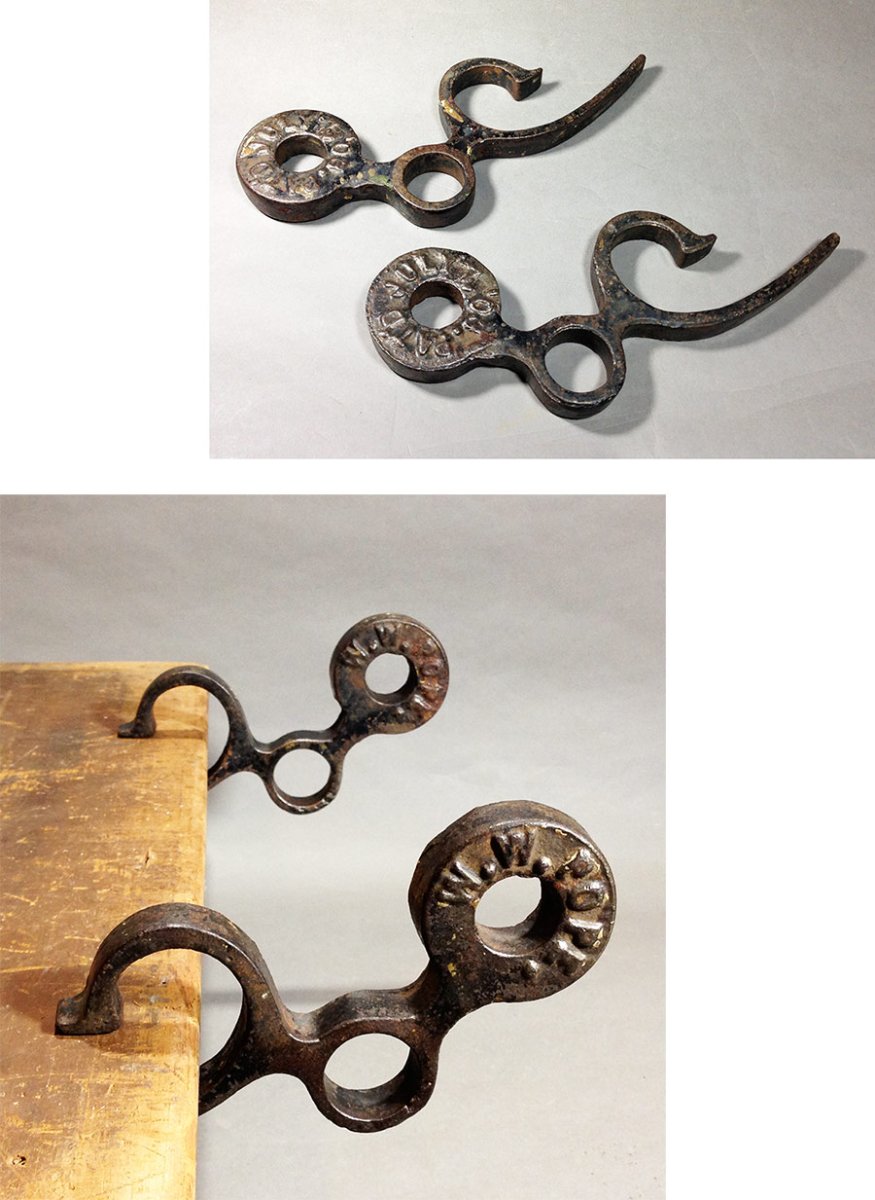 画像1: 1900's Cast Iron "Shelf Mount Brackets" ？ (1)