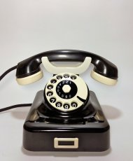 画像1: - 実働品 - German Bakelite Telephone【Black】 (1)