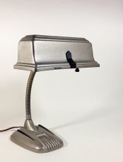 画像1: 1930's Art Deco "Banker" Desk Lamp  (1)