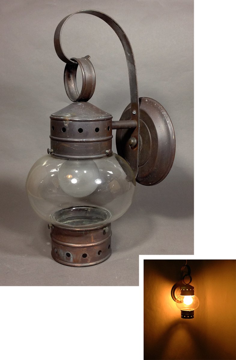 画像1: 1940-50's "Brass" Outside Porch Lamp (1)