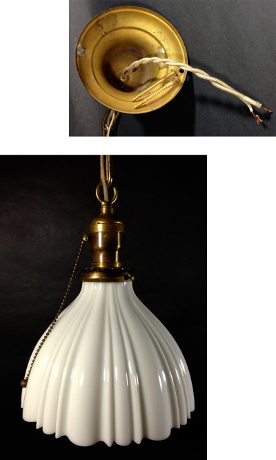 画像2: 1910-30's "Sheffield Opal Shade" Chain Pendant Lamp 