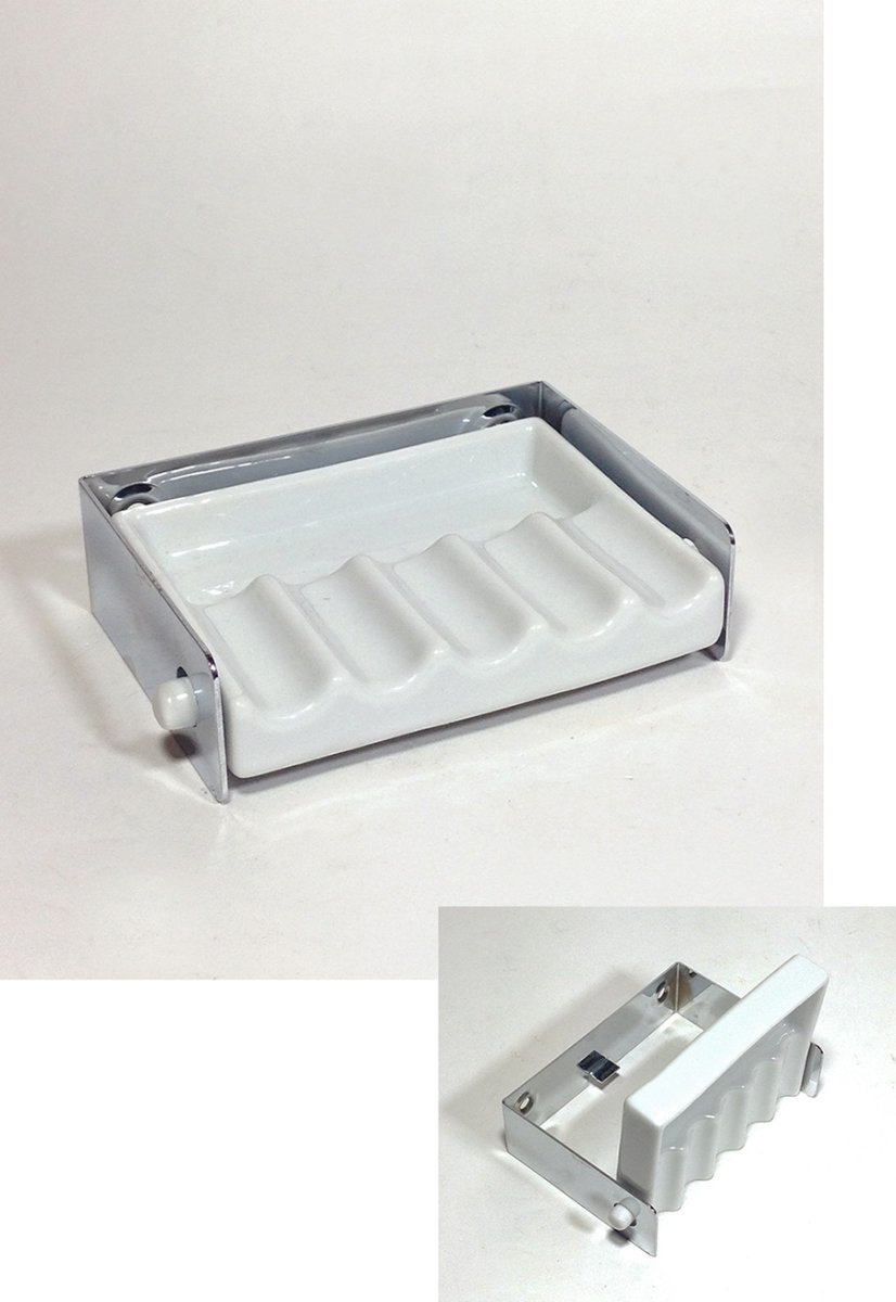 画像1: 1950-60's Germany "Wall mount" Porcelain Ashtray (1)