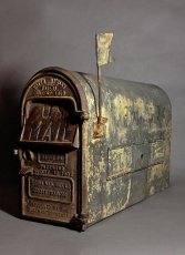 画像1: PAT.1899-1902 "Shabby" Cast Iron U.S.MAIL BOX (1)