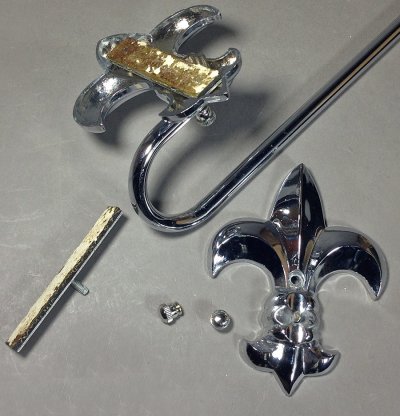 画像3: 1950-60's "Fleur de lis" Chrome Steel Towel Bar