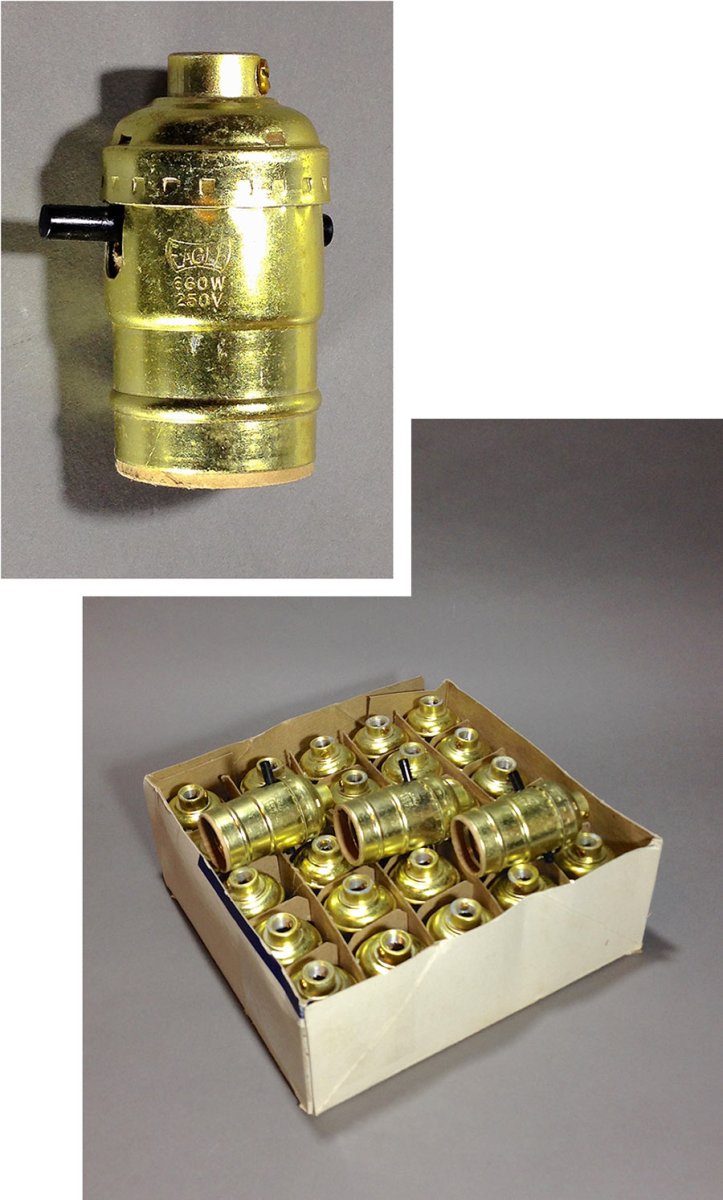 画像1: Dead Stock【Eagle】Lamp Socket (1)