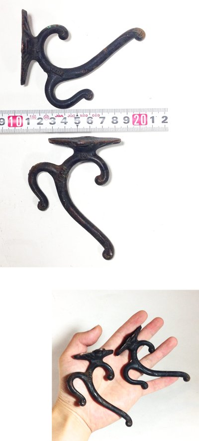 画像3: Around-1900's Cast Iron "Hat＆Jacket" Hooks【2本set】 