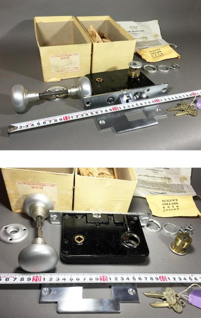 画像1: 1920-30's【Russwin】 "Auto-Lock" Doorknob Set