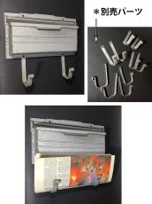 画像2: - 再入荷 -　1940's "STREAMLINE" Cast Aluminum Wall Mount Mail Box -＊ラスト1台です＊- (2)