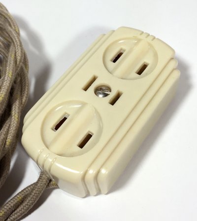 画像1: 1940's "Extension Cord" Bakelite 3-Outlet【残り一台です】