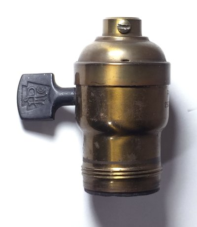 画像1: 1910-30's【H.T.Paiste Co.】Brass Lamp Socket