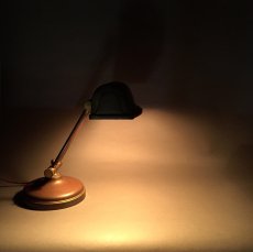 画像4: 1930's Art Deco "Banker" Brass Desk Lamp  (4)