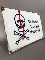 画像1: 1950-60's Enameled "SkuLL & Crossbone" Sign【大きめ】 (1)