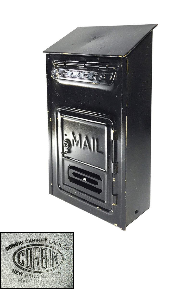 画像1: 1920-30's "CORBIN LOCK CO." Brass Wall Mount Mail Box (1)