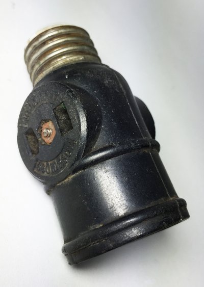 画像1: 1920-30’s Bakelite Socket Adapter w/ 2-Outlets