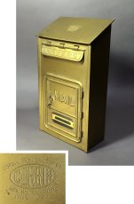 画像1: 1920-30's "CORBIN LOCK CO." Brass Wall Mount Mail Box【Mint Condition】 (1)