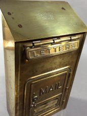 画像3: 1920-30's "CORBIN LOCK CO." Brass Wall Mount Mail Box (3)