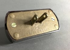 画像2: 1930-40's "Twist Turn Lock" Bakelite 3-Outlet Adapter (2)