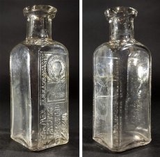 画像2: 1910-20's "West Disinfecting Co. N.Y." Glass Bottle (2)