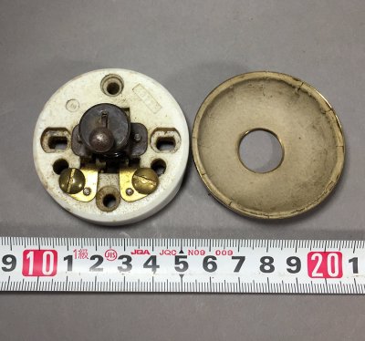 画像3: 1920-30's "Brass＆Porcelain" Toggle Switch 