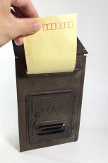 画像5: 1920-30's "CORBIN LOCK CO." Brass Wall Mount Mail Box (5)