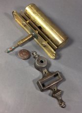 画像3: Around-1900's "Non-Electric" Brass Door Chime w/ Name Plate Holder (3)