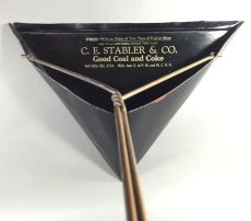 画像3: 1930-40's 【C.E. Stabler & Co.】"Good Coal and Coke" Advertising Dust Pan (3)