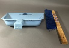 画像4: 1960's "AMOCO" Dustpan & Brush (4)