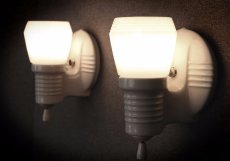 画像2: 1930-40's "2-way" Porcelain Bathroom Lamp【PAIR】 (2)