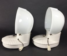 画像9: 1940's Art Deco "Porcelain＆Milk Glass" Bathroom Lamp 【＊残り1台】 (9)
