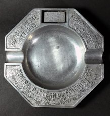 画像1: 1920-30's "ADVERTISING" Cast Aluminum Ashtray (1)