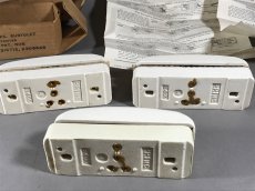 画像10: 1940's "SURFOLET" Porcelain Outlet【デッドストック3個セット】 (10)