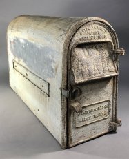 画像5: PAT.1899 "Shabby" Cast Iron U.S.MAIL BOX 【壁付け可能】 (5)