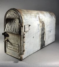 画像1: PAT.1899 "Shabby" Cast Iron U.S.MAIL BOX 【壁付け可能】 (1)