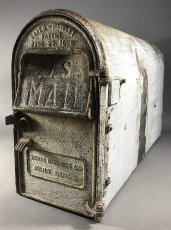 画像3: PAT.1899 "Shabby" Cast Iron U.S.MAIL BOX 【壁付け可能】 (3)