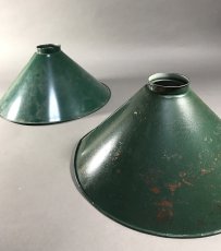 画像2: 1930-40's "Green ＆ White” Steel  Shade 【2個セット】 (2)