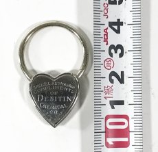 画像5:  1940's  ♡Heart Shaped♡ Advertising Key Ring  (5)