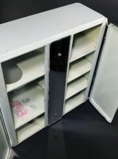 画像6: 1940-50's French "Shabby" Steel Bathroom Medicine Cabinet (6)